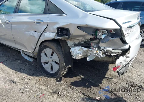 2013 Hyundai Sonata Hybrid из США, поврежденный, VIN KMHEC4A43DA066415